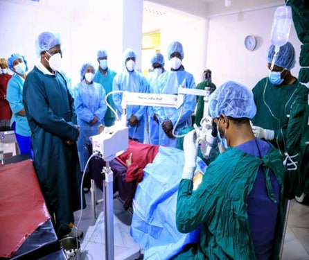 Hawaasa fayyaa-qabeessaa fi dorgomaa ta’e horachuuf gaheendhaabbilee fayyaa olaanaadha” Obbo Girmaa Hayiluu